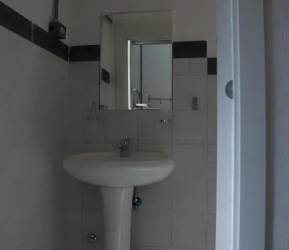 Ruderi * צ'טארה